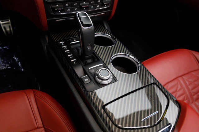 Used 2020 Maserati Quattroporte S GranSport image 32