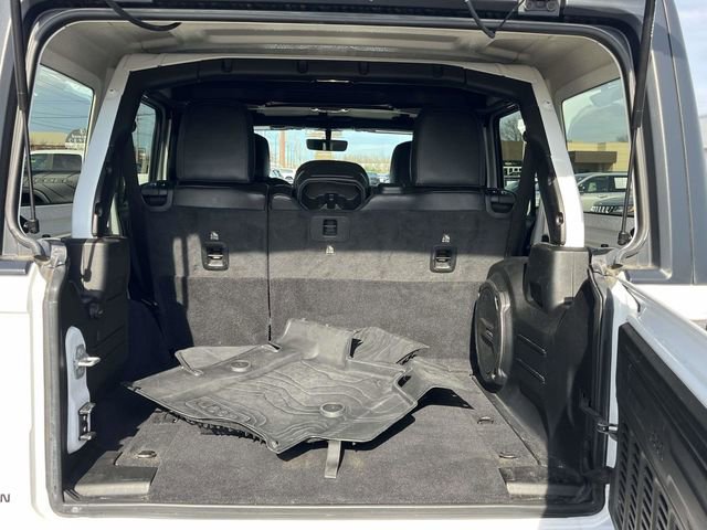 Used 2020 Jeep Wrangler Unlimited Sahara image 20