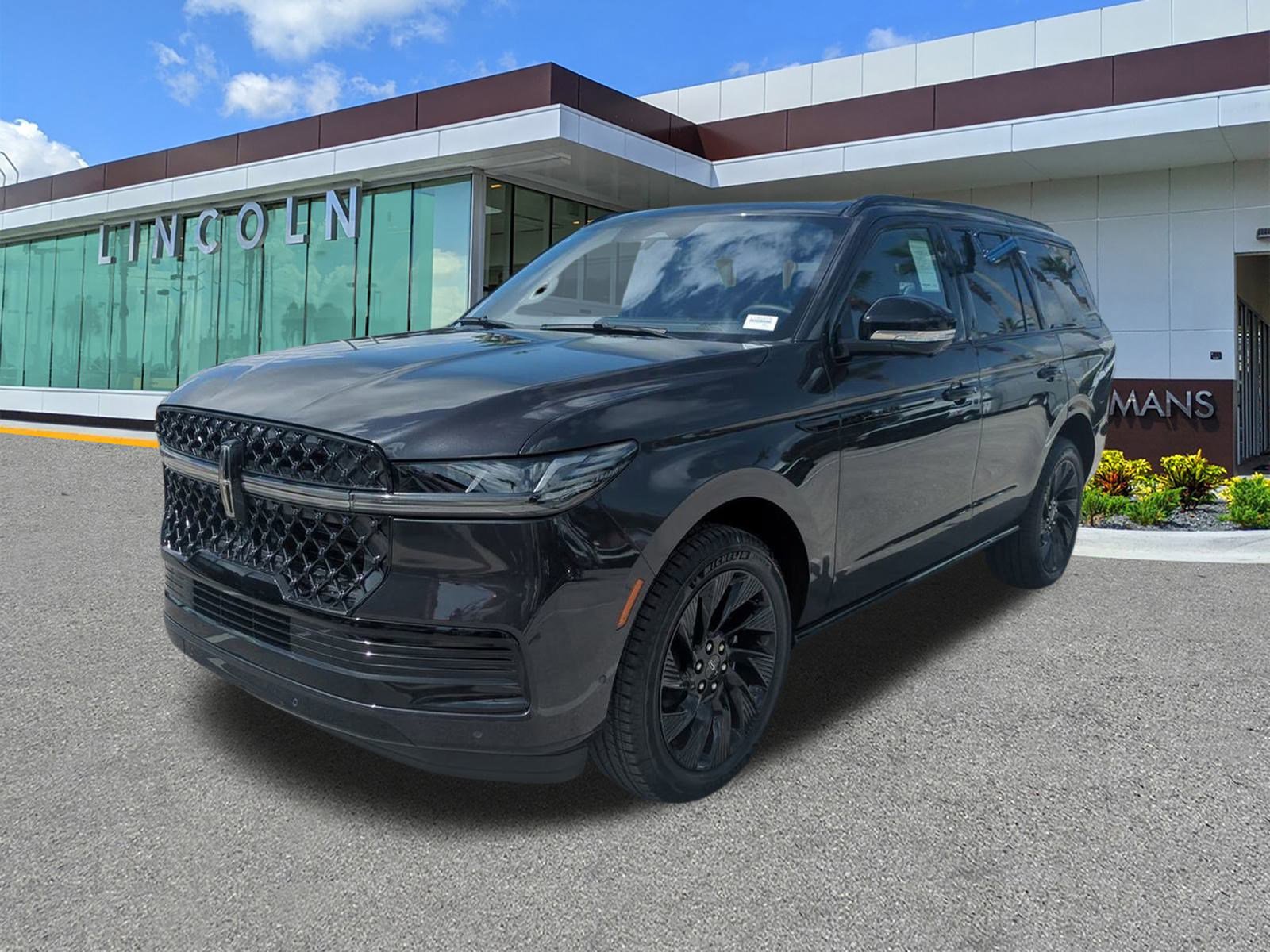 New 2025 Lincoln Navigator Reserve w/ Jet Appearance Package image 8