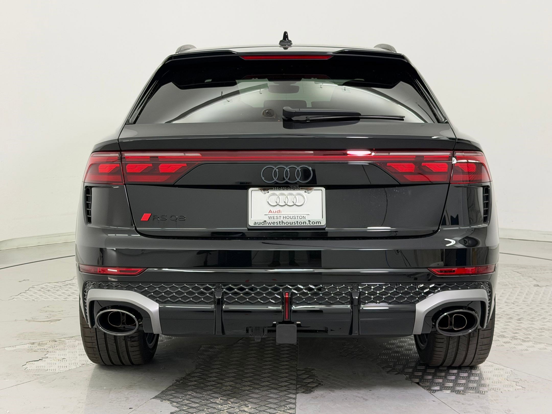 New 2026 Audi RS Q8 performance AWD/4WD image 9
