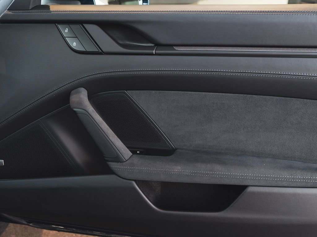 Used 2024 Porsche 911 Carrera GTS image 33