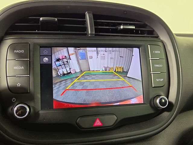 Certified 2025 Kia Soul LX w/ LX Technology Package FWD image 17