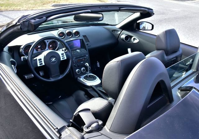 Used 2006 Nissan 350Z Grand Touring image 7