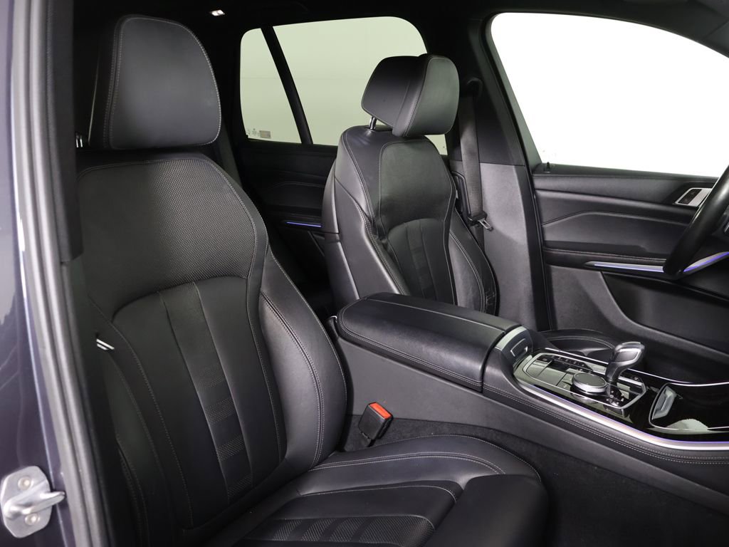 Used 2020 BMW X5 M50i w/ Premium Package AWD/4WD image 32