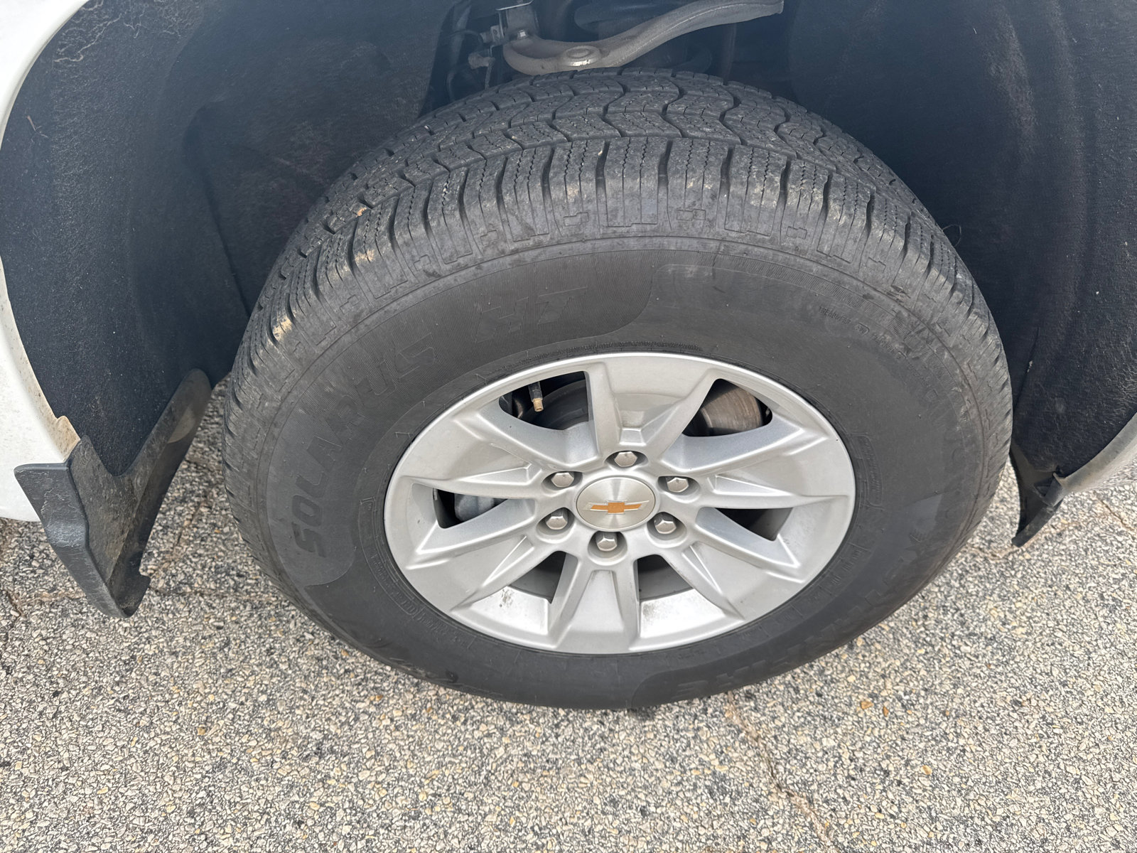 Used 2025 Chevrolet Silverado 1500 LT image 11