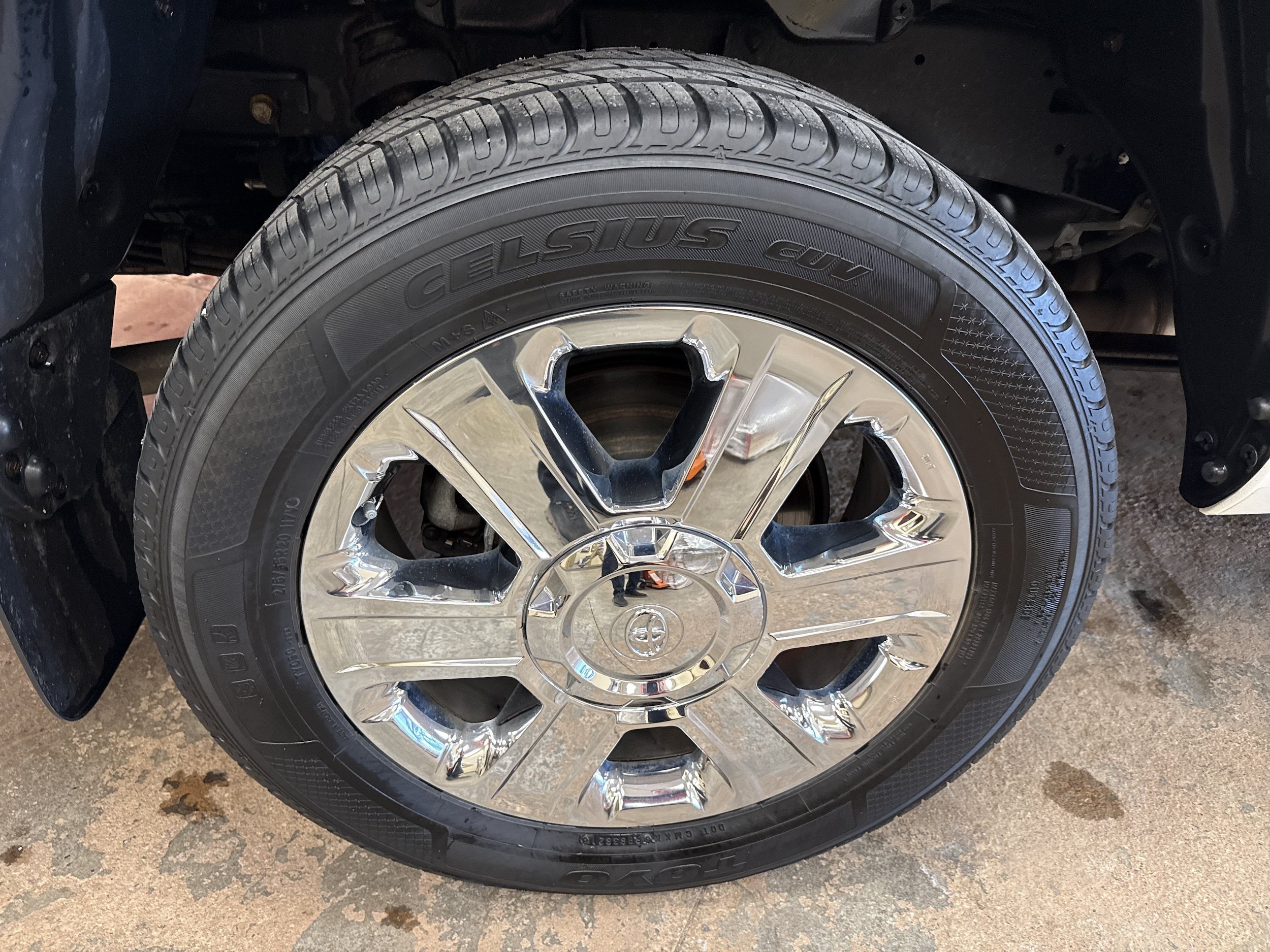 Used 2019 Toyota Tundra 1794 Edition AWD/4WD image 14