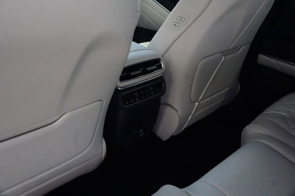 New 2025 Genesis GV80 3.5T Prestige image 19