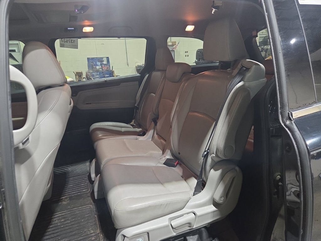 Used 2018 Honda Odyssey Elite image 11