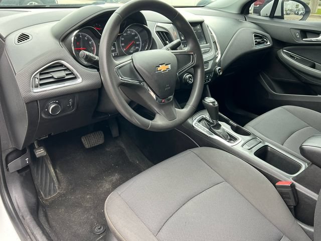 Used 2019 Chevrolet Cruze LS FWD image 12