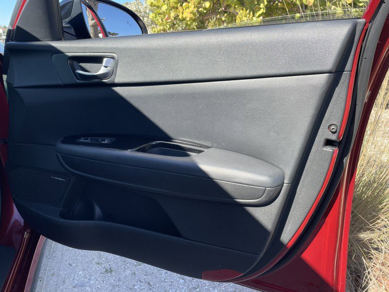 Used 2019 Kia Optima SX image 25