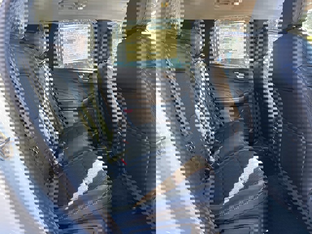 New 2025 Ford Escape SE image 22