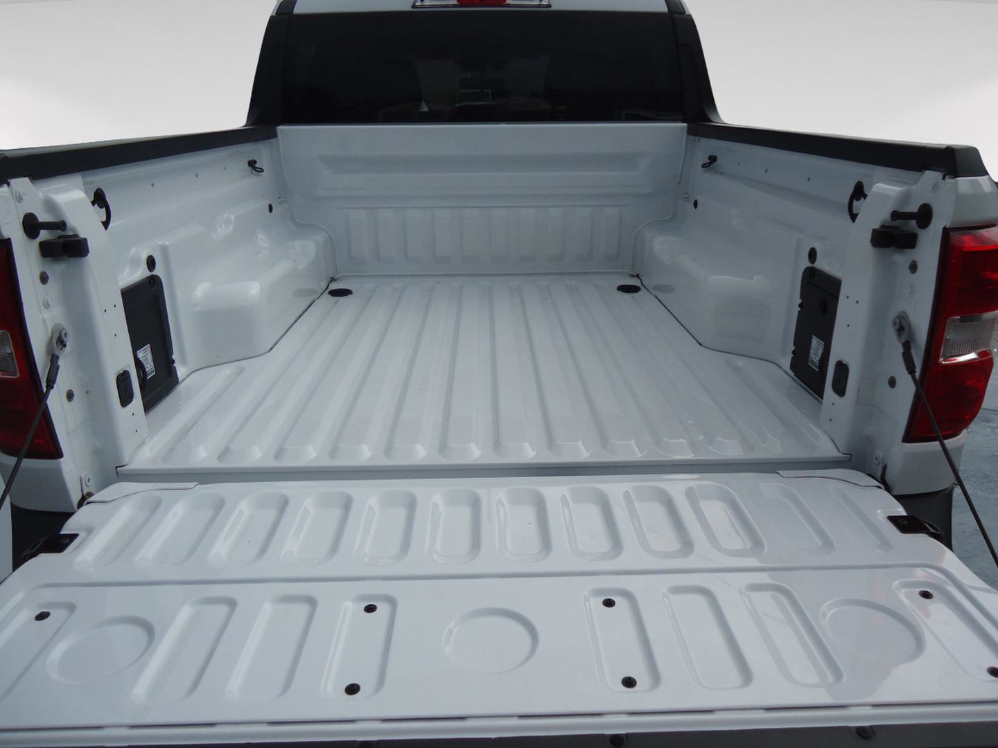 Used 2024 Ford Maverick XLT image 10