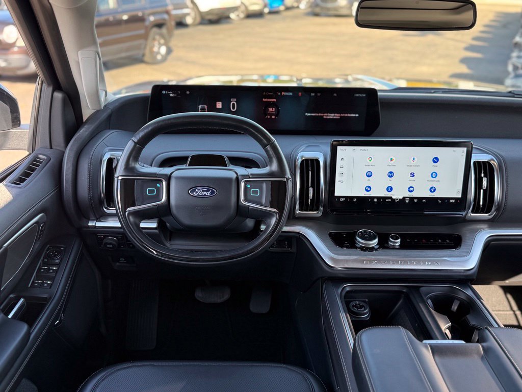 Certified 2025 Ford Expedition Platinum AWD/4WD image 8