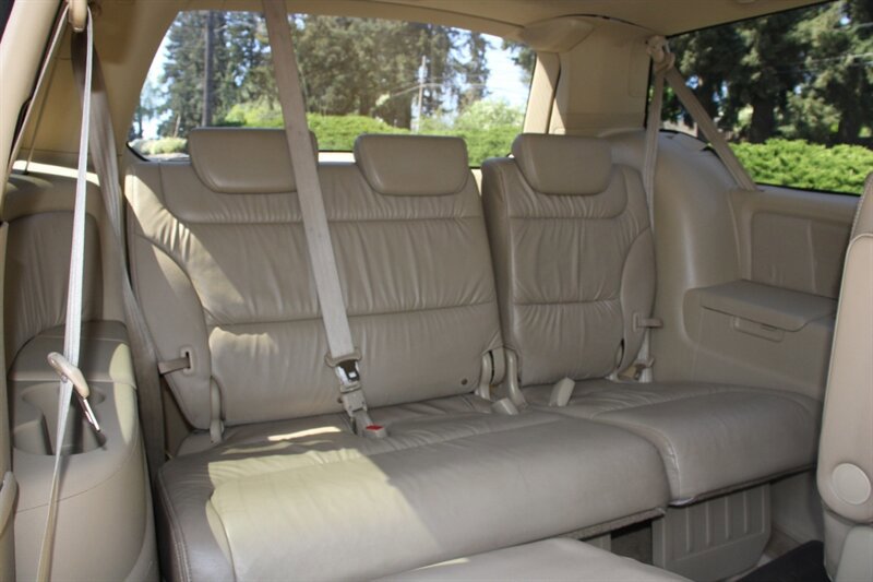 Used 2010 Honda Odyssey EX-L image 17