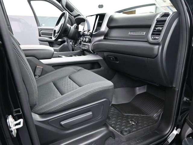 New 2026 RAM 1500 4x4 Crew Cab image 23