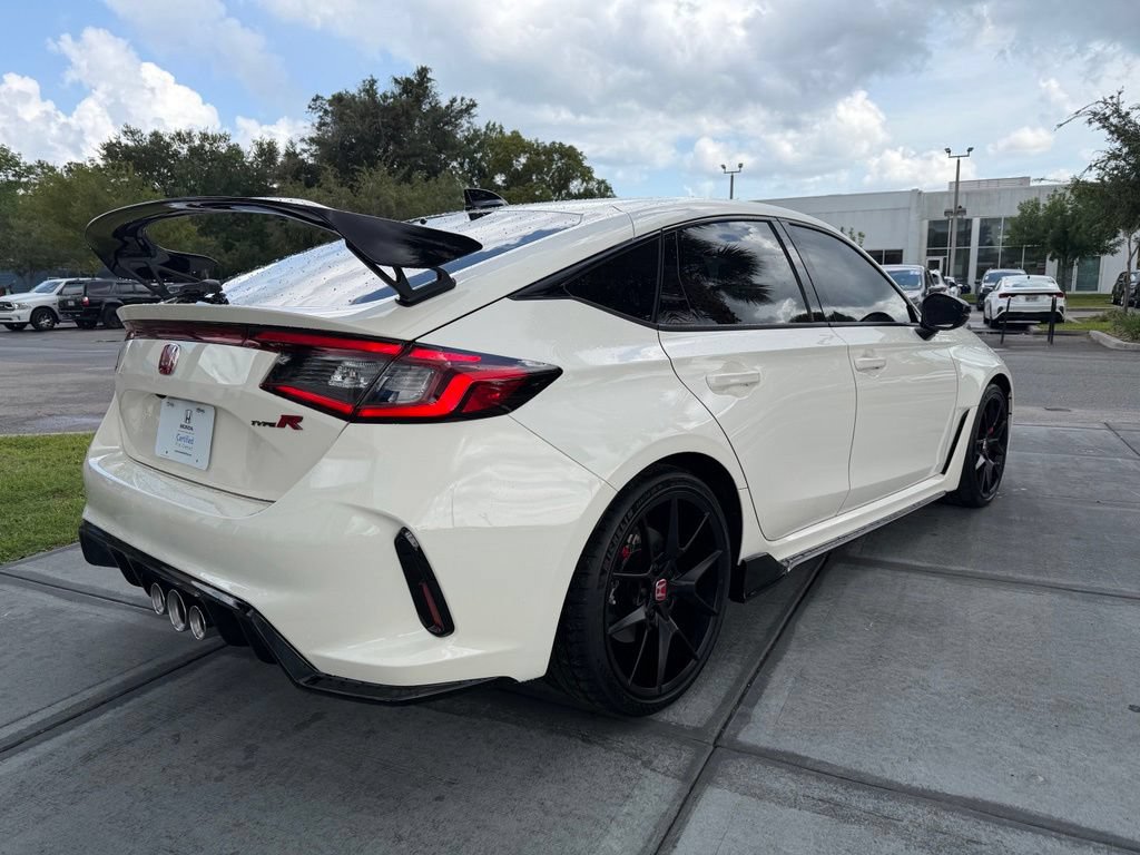 Used 2023 Honda Civic Type R image 9