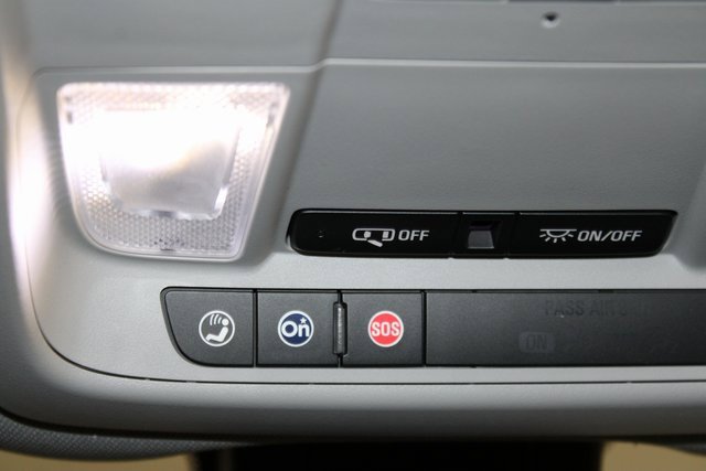 Used 2020 Chevrolet Equinox LT image 34