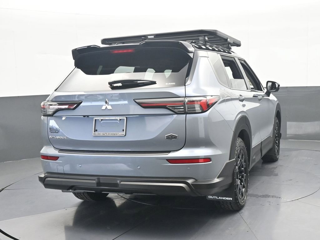 New 2025 Mitsubishi Outlander AWD image 5
