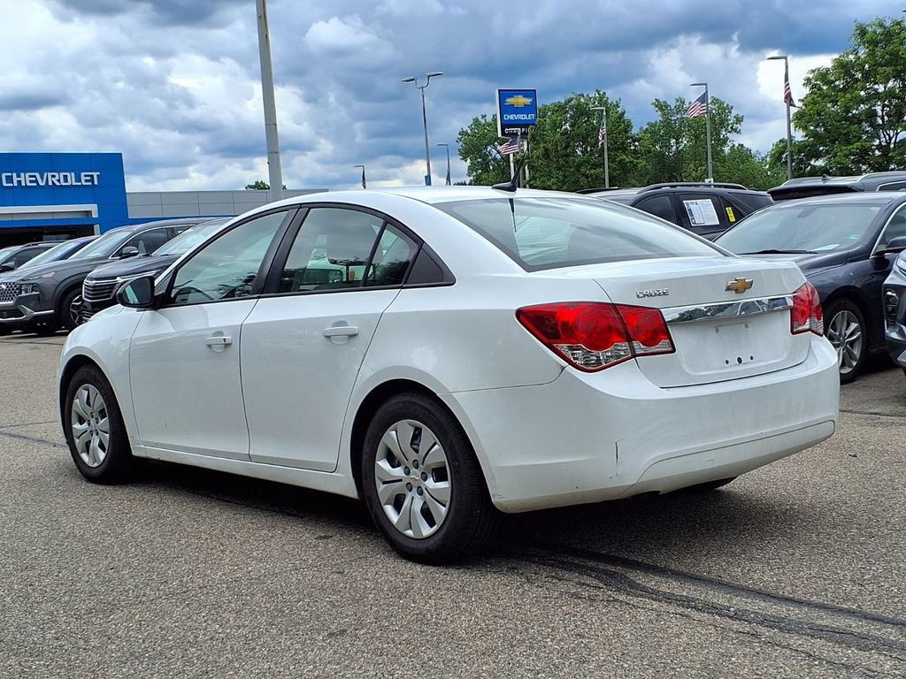 Used 2013 Chevrolet Cruze LS FWD image 6