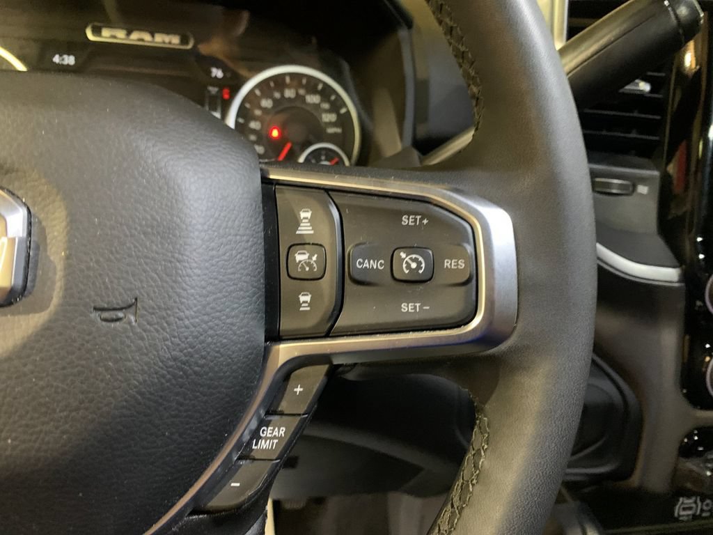 Used 2025 RAM 3500 Big Horn AWD/4WD image 28