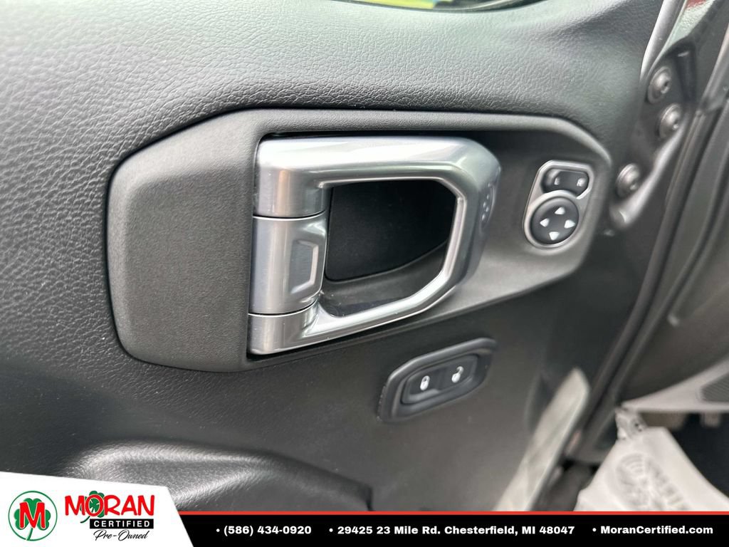 Used 2022 Jeep Gladiator Sport AWD/4WD image 11