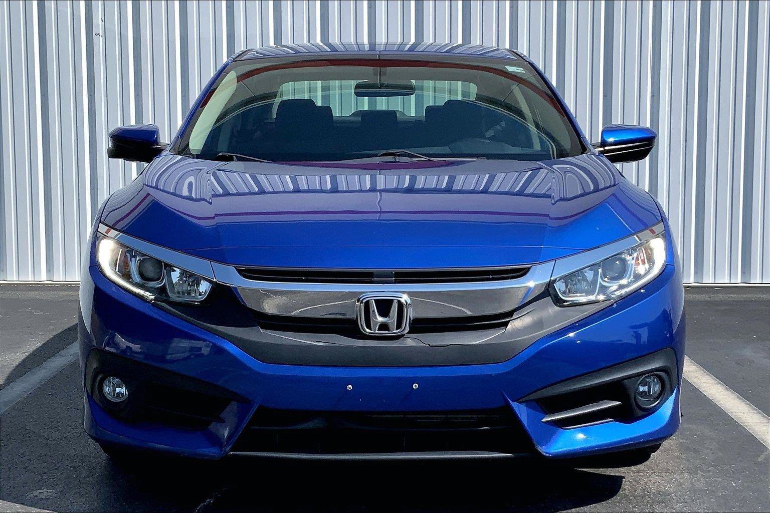 Used 2018 Honda Civic EX-T image 3