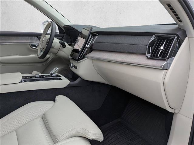 Used 2026 Volvo XC90 B6 Ultra w/ Protection Package AWD/4WD image 23
