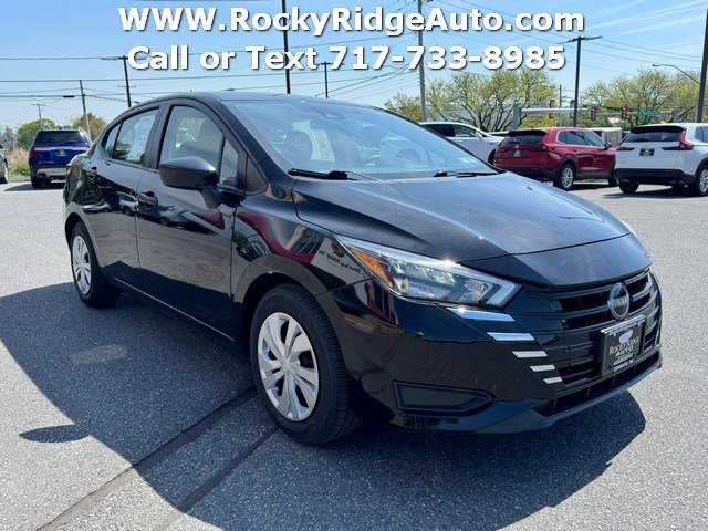Used 2025 Nissan Versa S FWD image 8