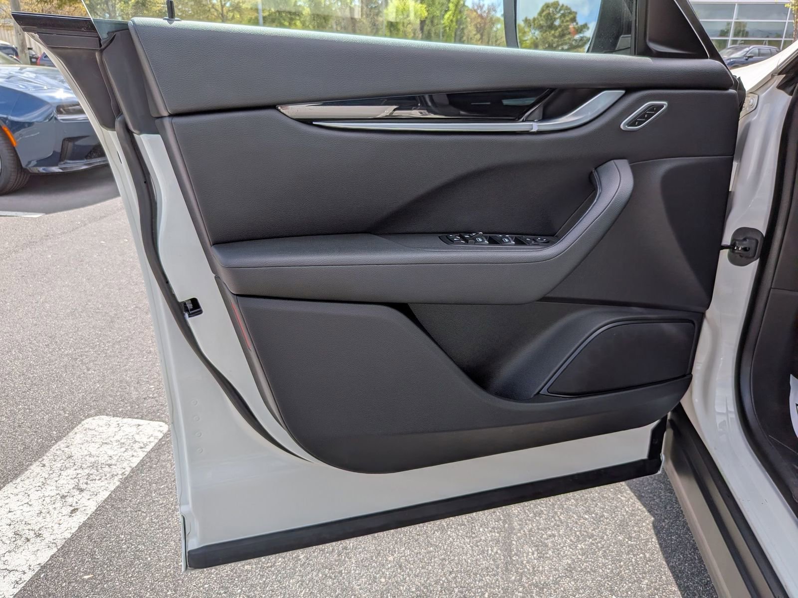 Used 2022 Maserati Levante GT image 12