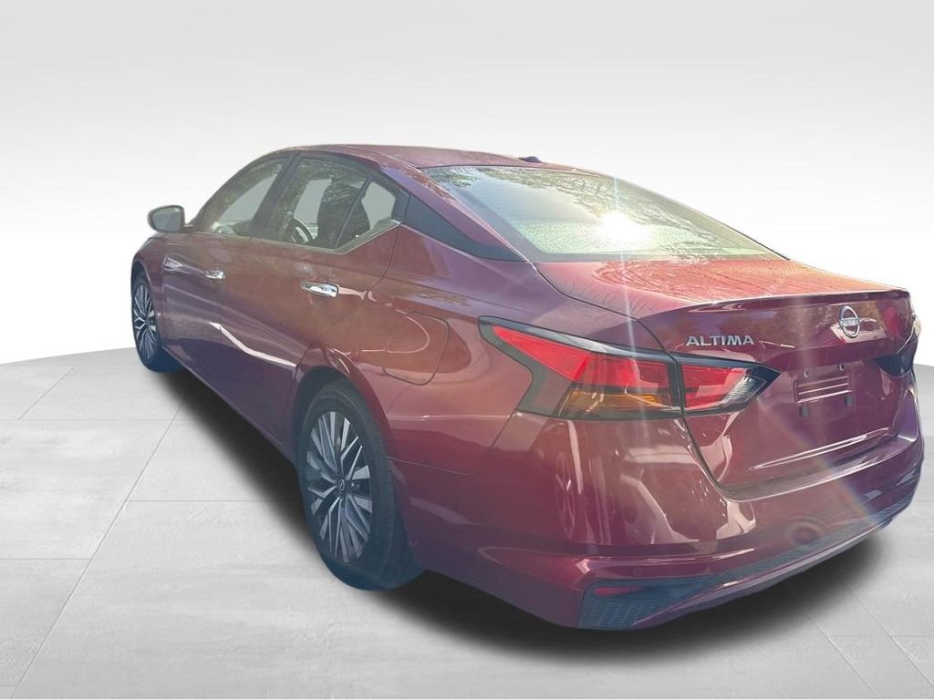 Used 2023 Nissan Altima 2.5 SV image 18