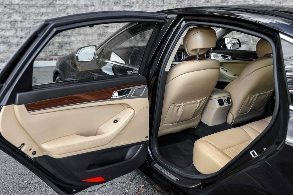 Used 2018 Genesis G80 3.8 w/ Option Group 02 image 19