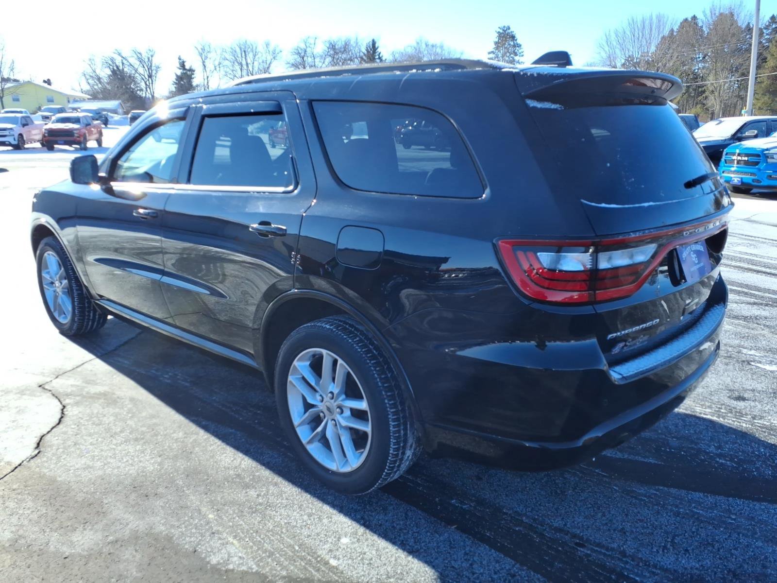 Used 2022 Dodge Durango GT image 3
