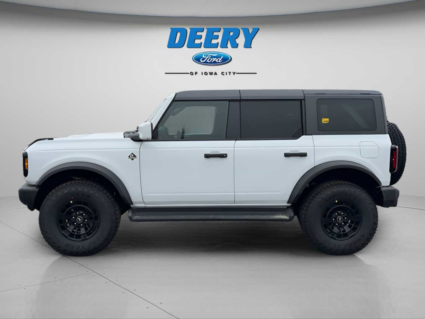 New 2026 Ford Bronco Outer Banks w/ Sasquatch Package image 3