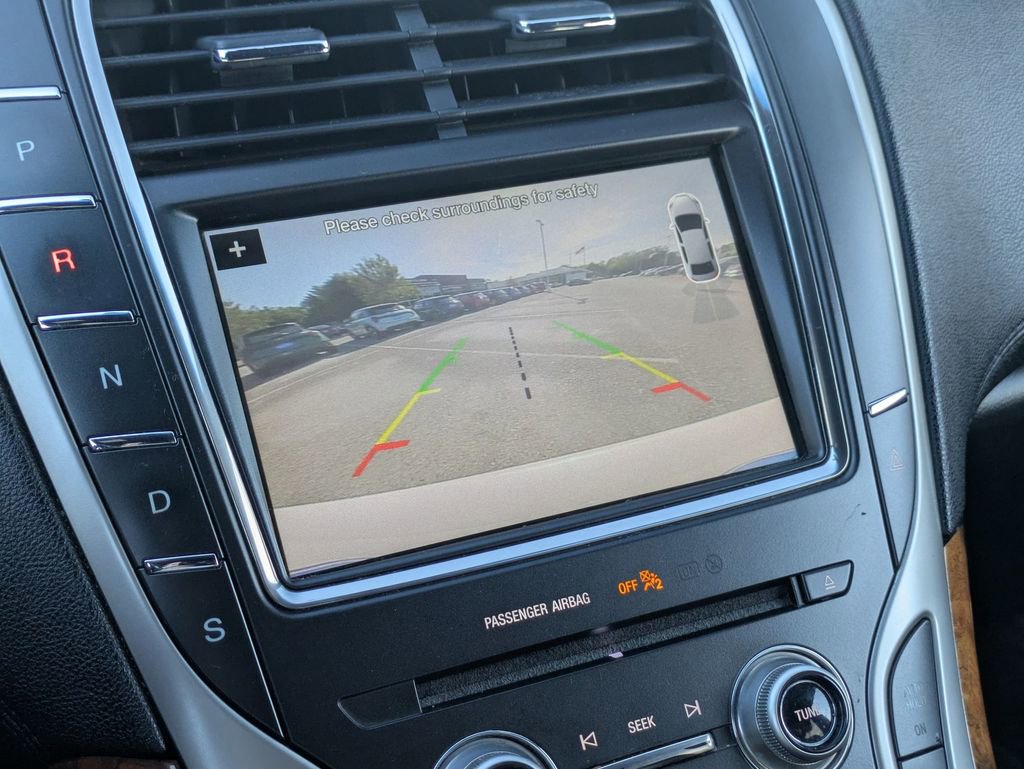 Used 2017 Lincoln MKX Reserve FWD image 17
