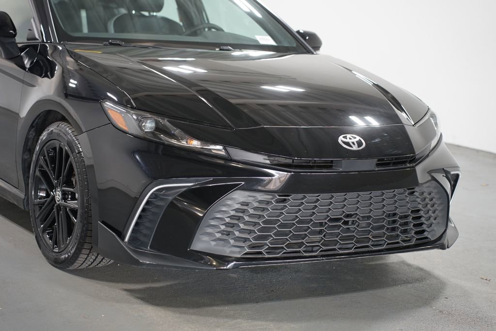 Certified 2025 Toyota Camry SE image 4