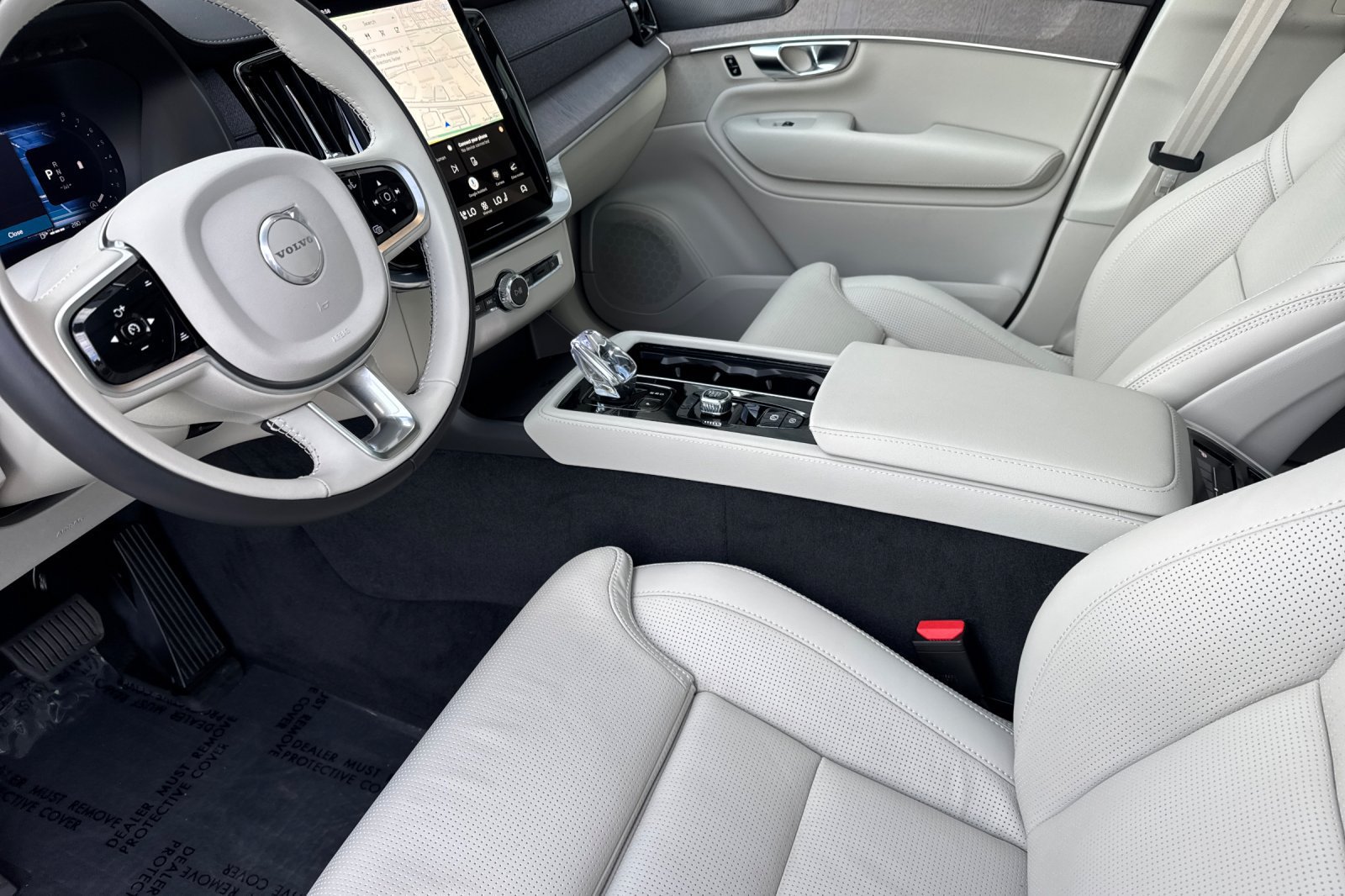 Used 2026 Volvo XC90 B6 Ultra w/ Protection Package AWD/4WD image 9
