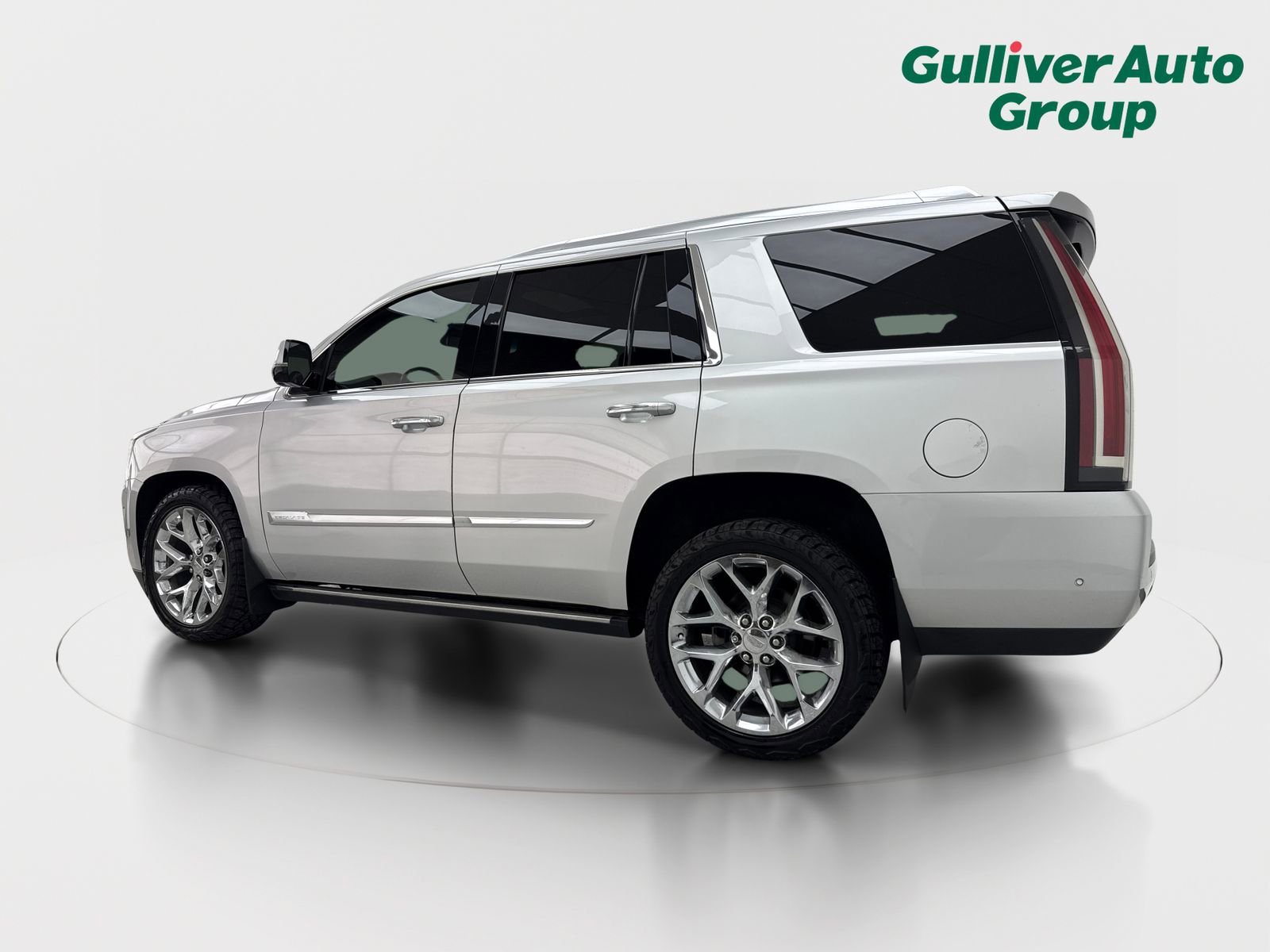 Used 2018 Cadillac Escalade Premium Luxury AWD/4WD image 4