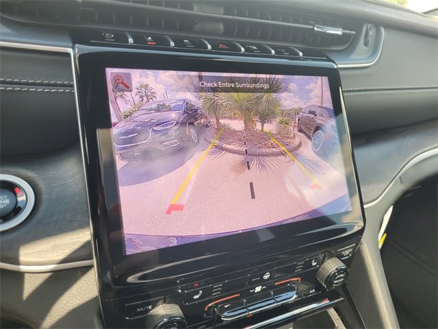 New 2025 Jeep Grand Cherokee Limited image 33