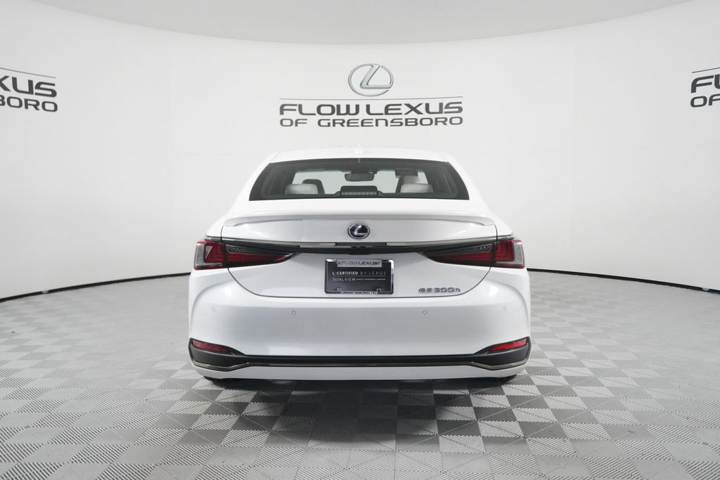 Certified 2022 Lexus ES 300h F Sport w/ Accessory Package image 6