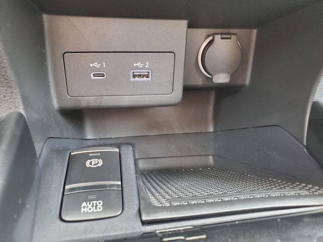 Certified 2024 Nissan Kicks SR w/ SR Premium Package image 25