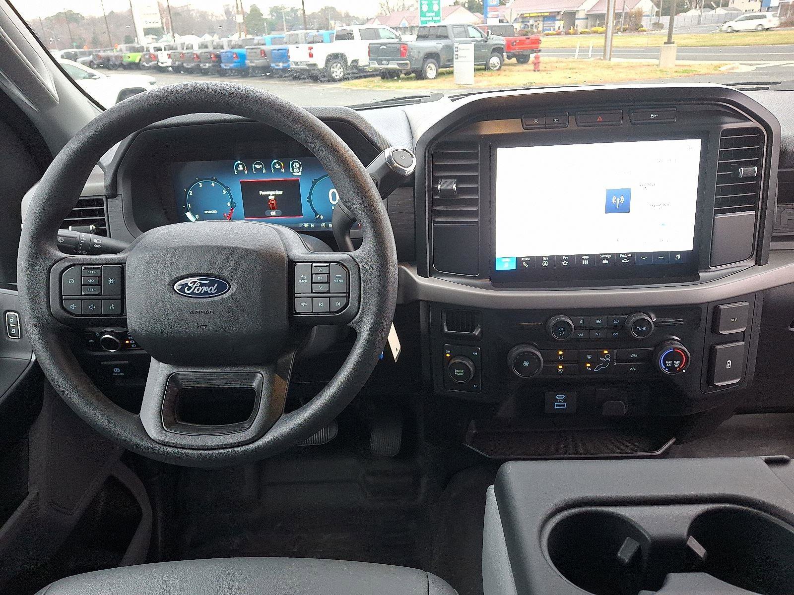 Used 2024 Ford F150 XL image 10