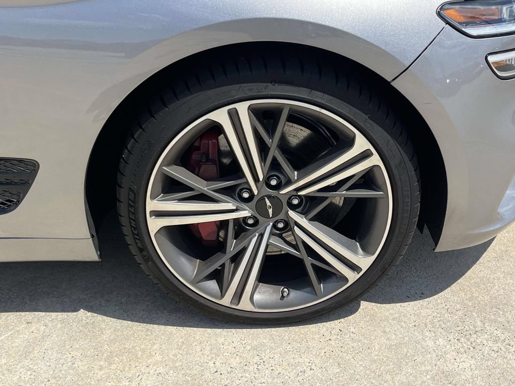 Used 2025 Genesis G70 3.3T Advanced w/ Sport Prestige Package RWD image 9
