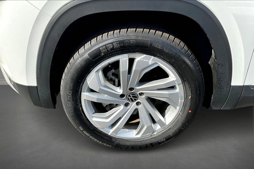 Used 2021 Volkswagen Atlas Cross Sport SEL AWD/4WD image 32