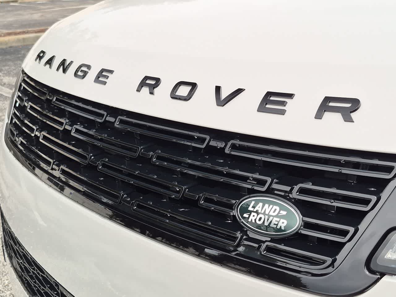 New 2027 Land Rover Range Rover Sport Dynamic SE AWD/4WD image 13