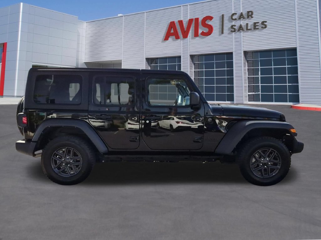 Used 2025 Jeep Wrangler Unlimited Sport AWD/4WD image 5