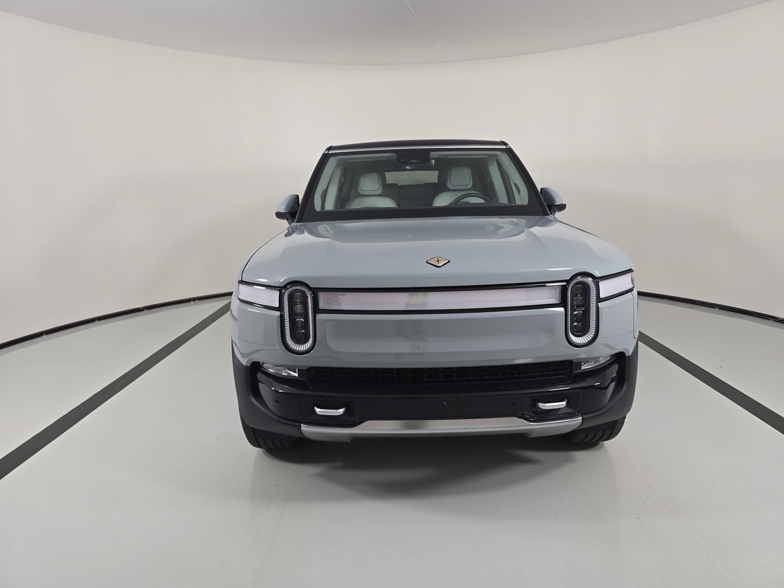 Used 2024 Rivian R1S Adventure Quad AWD/4WD image 8