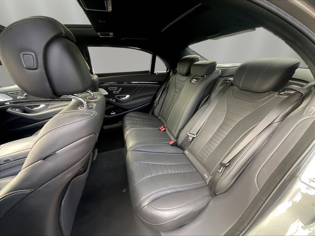 Used 2017 Mercedes-Benz S 550 4MATIC Sedan image 21