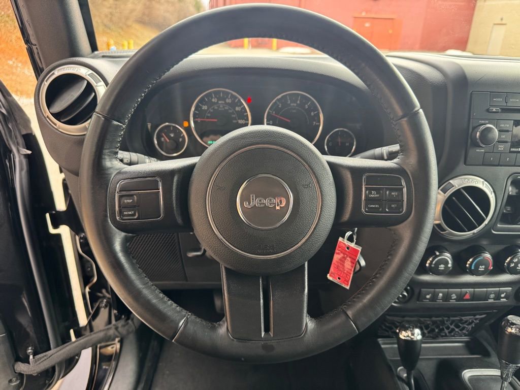 Used 2018 Jeep Wrangler Unlimited Sahara image 25