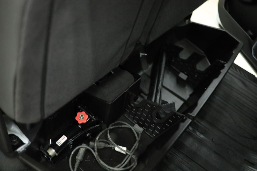 Used 2024 GMC Sierra 3500 SLT image 52