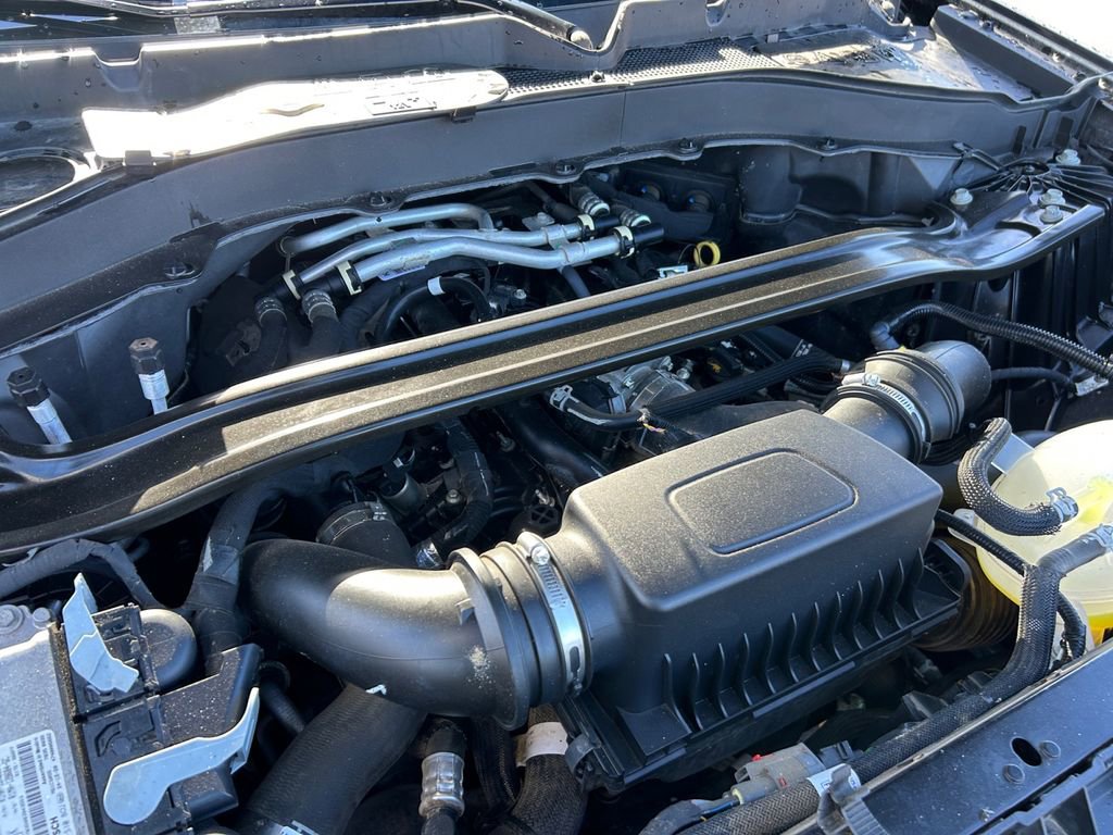 Used 2025 Ford Explorer ST AWD/4WD image 14